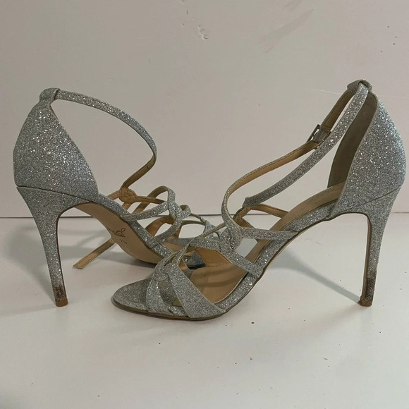 Jewel Badgley Mischka Silver Glitter Strappy Heels - Size 7.5 - Picture 9 of 11